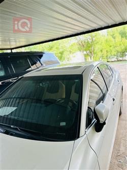 تۆیۆتا کامری